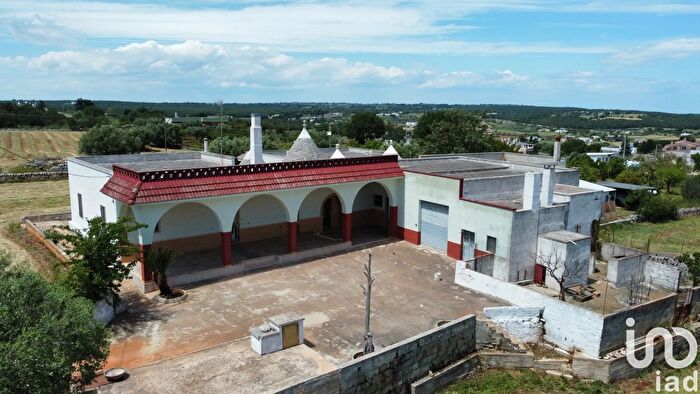 Casa con 13 locali in vendita in Strada Carpini, Martina Franca