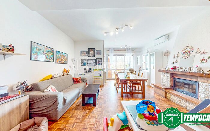 Appartamento quadrilocale in vendita in Via B Croce, Novi Ligure