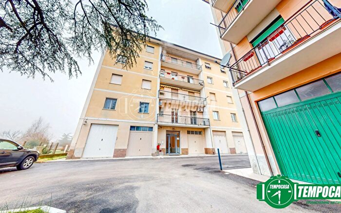 Appartamento trilocale in vendita in Via della Pieve, Molare