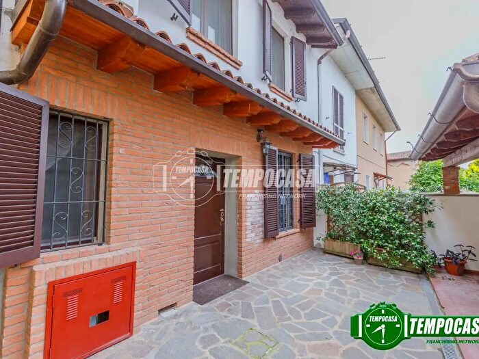 Appartamento trilocale in vendita in Via Aldo Moro, Borgarello
