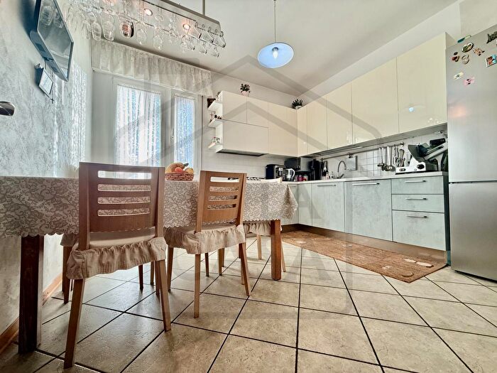 Appartamento con 5 locali in vendita in Via Niccolò Tommaseo, Abano Terme