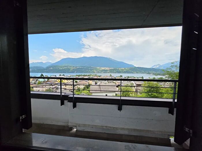 Appartamento trilocale in vendita in Via della Miniera, Calceranica Al Lago