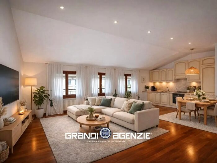 Appartamento trilocale in vendita in Piazza della Vittoria, Treviso