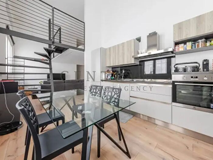 Appartamento bilocale in vendita in Via Oglio, Milano