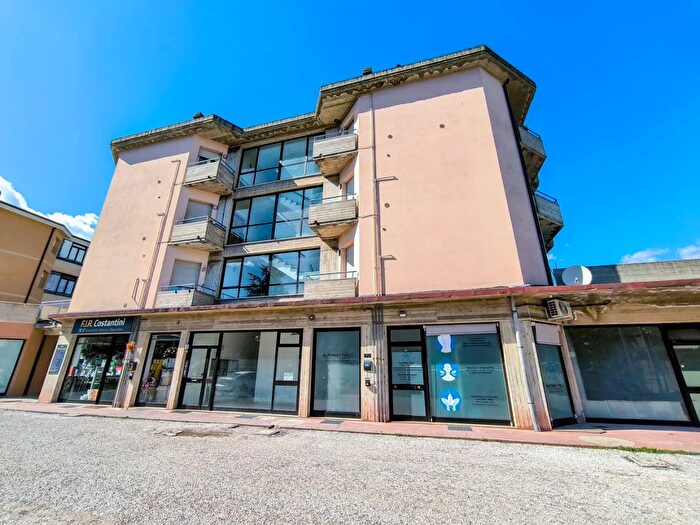 Appartamento trilocale in vendita in Via Ladavac, Piandimeleto