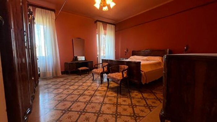 Casa quadrilocale in vendita in Via Pozzo, Falerone