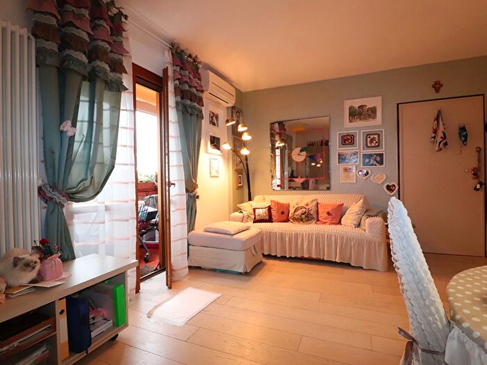 Appartamento quadrilocale in vendita in Castelnuovo Berardenga in Limitrofi Quercegrossa, Castelnuovo Berardenga