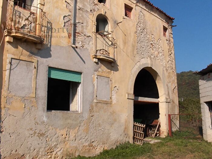 Casa quadrilocale in vendita in Arcugnano