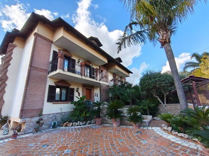 Casa quadrilocale in vendita in Via degli Eucalipti, Melito Di Napoli