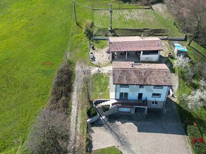 Casa con 6 locali in vendita in Località Mirandola, Salsomaggiore Terme