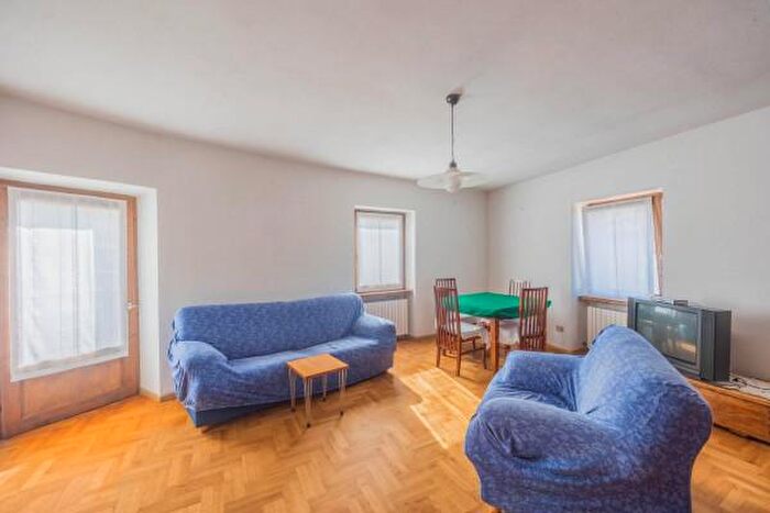 Appartamento trilocale in vendita in Piazza Alcide De Gasperi, Sfruz