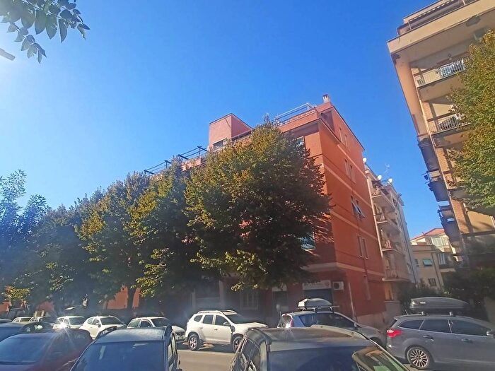 Appartamento bilocale in affitto in Via Giugno, Ciampino