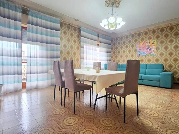 Appartamento quadrilocale in vendita in Via Domenico Scinà, Palermo