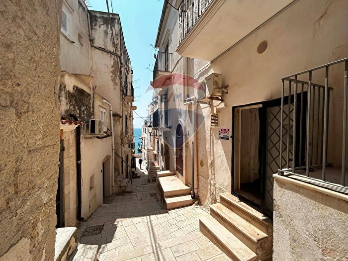 Appartamento monolocale in vendita in Via Amalfi, Vieste