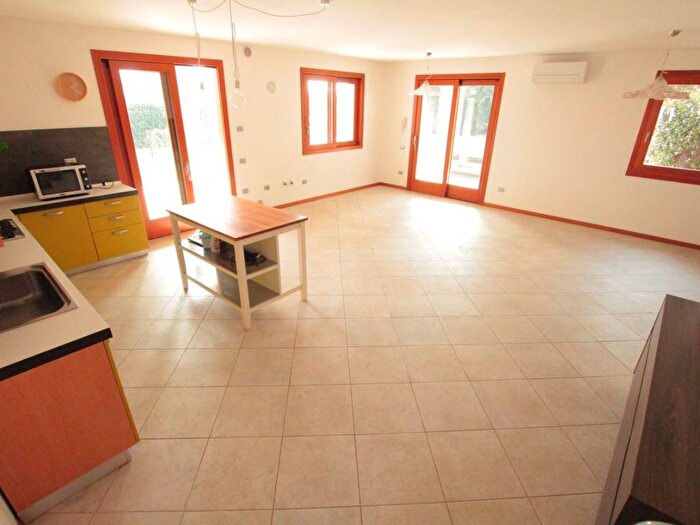 Casa con 5 locali in affitto in Centro, Bolzano Vicentino