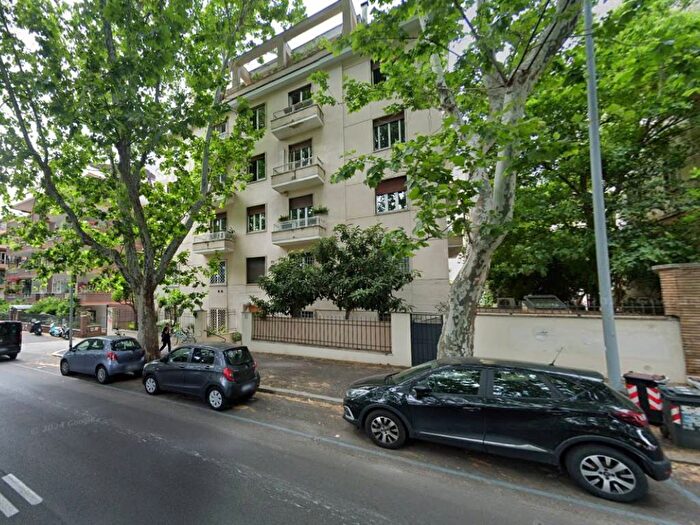 Appartamento con 5 locali in affitto in Viale Manlio Gelsomini, Aventino, Roma