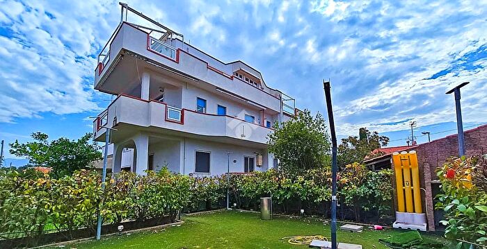 Appartamento quadrilocale in vendita in Viale del Sole, Ascea