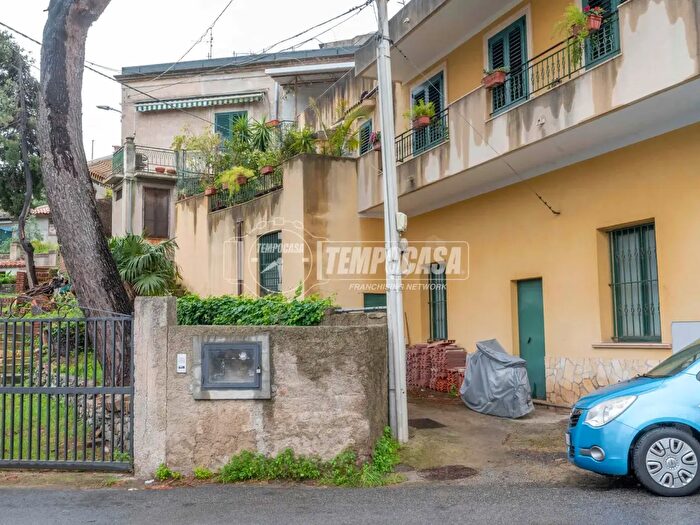 Casa quadrilocale in vendita in Località Santo Stefano Medio, Messina