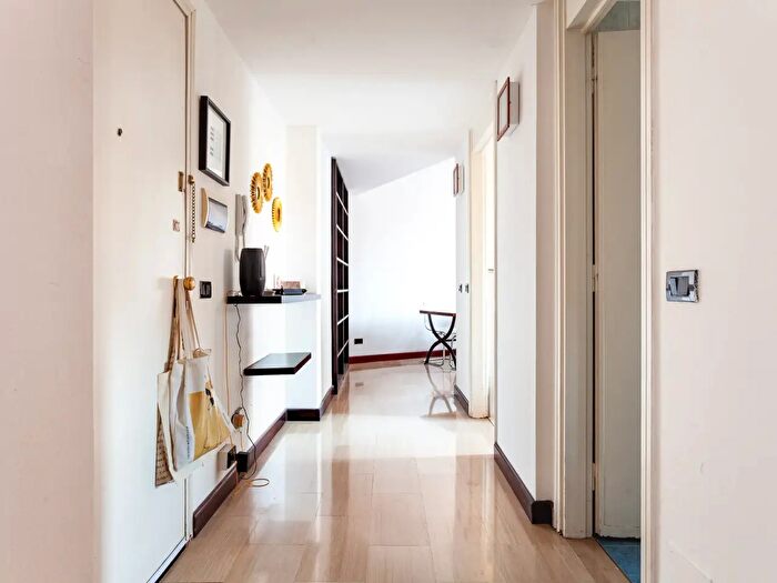 Appartamento bilocale in vendita in Via Rubens, Milano