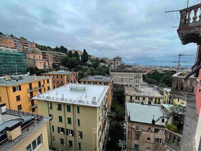 Appartamento con 6 locali in affitto in CORSO MAGENTA, Castelletto, Genova