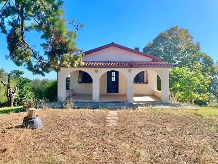 Casa con 5 locali in vendita in Contrada Serramano, Guglionesi