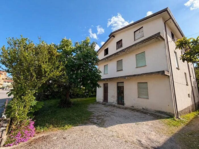 Casa con 5 locali in vendita in Via Vallicelle, Fiuggi