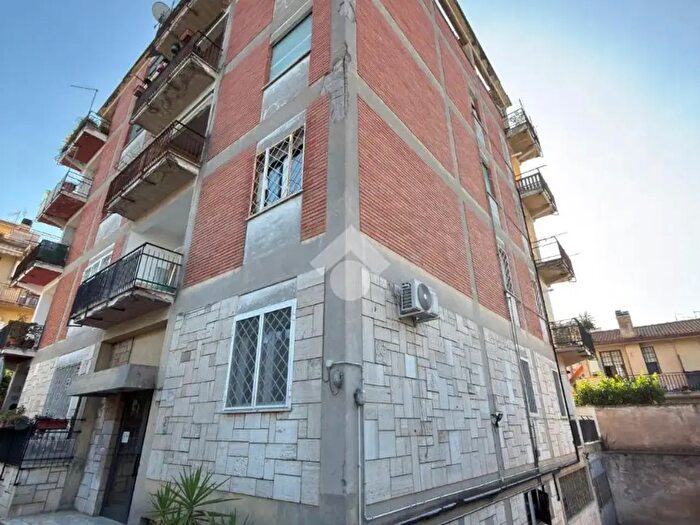 Appartamento bilocale in vendita in Via Giacomo Ciamician, Roma