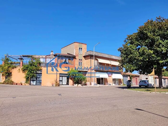 Appartamento quadrilocale in vendita in Piazza Luigi Razza, Celleno