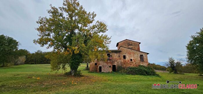 Casa trilocale in vendita in Gambassi Terme