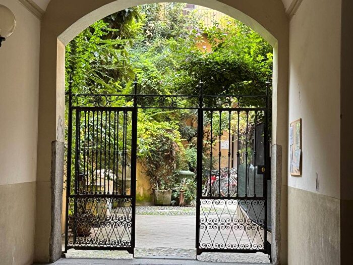 Appartamento monolocale in affitto in Via Pietro Custodi, Corso San Gottardo, Milano