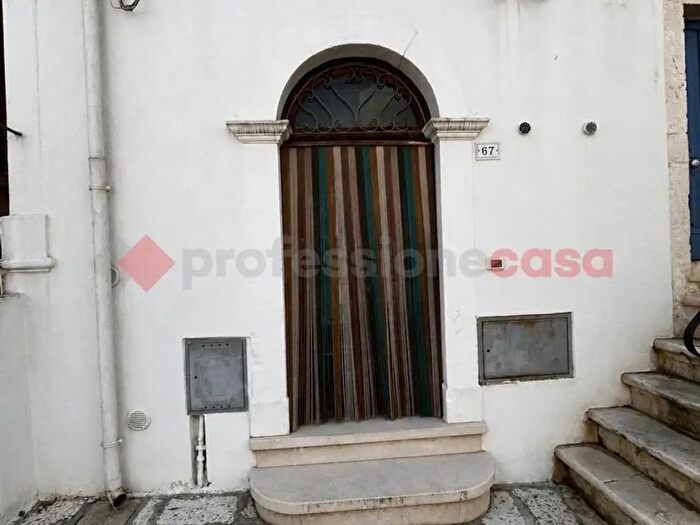 Appartamento quadrilocale in vendita in Via Cesare Battisti, Ceglie Messapica