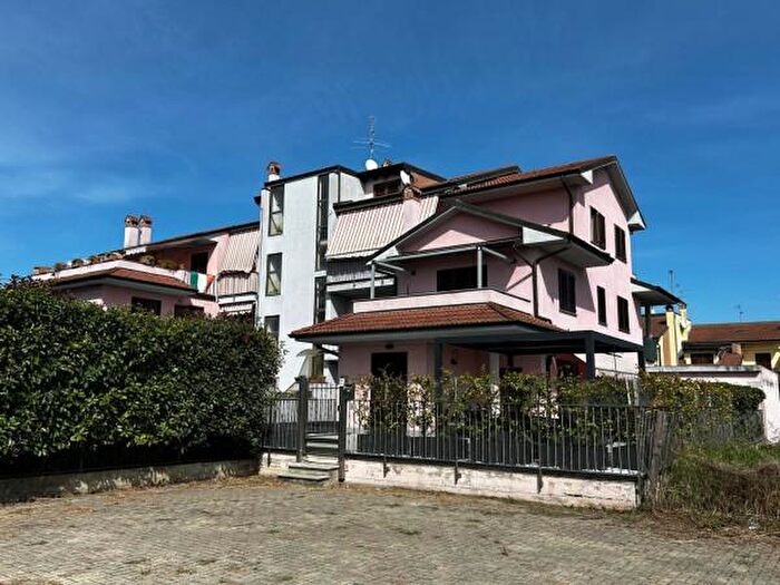 Appartamento bilocale in vendita in Via Salvo dAcquisto, Castiraga Vidardo