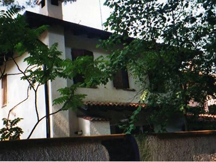 Casa quadrilocale in affitto in Viale Dei Lecci, Lido degli Estensi, Comacchio