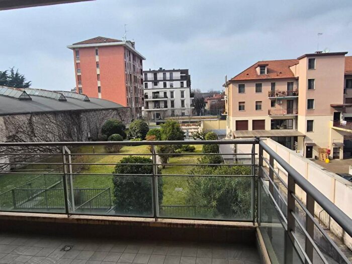 Appartamento bilocale in affitto in Via Melchiorre Gioia, Centrale, Milano