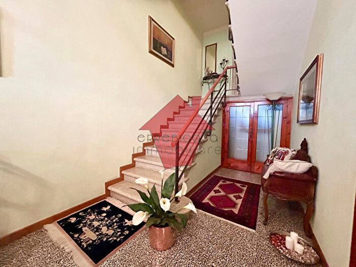 Casa con 7 locali in vendita in Orme, Empoli