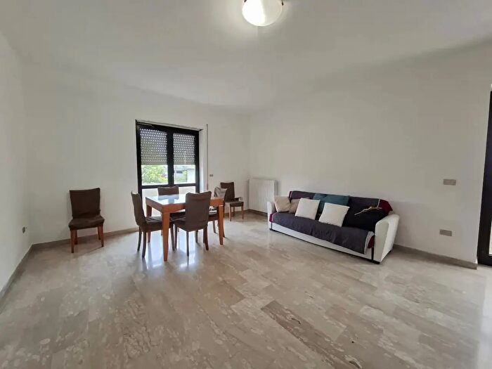 Appartamento trilocale in affitto in Via Cellaro Snc, Sora