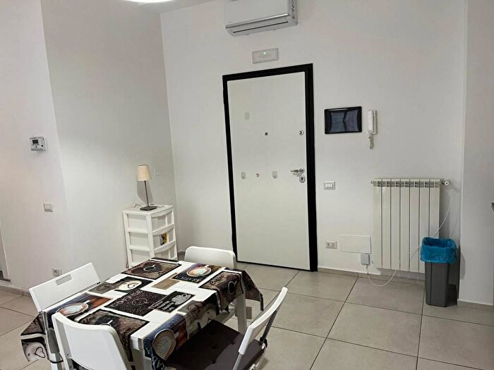 Appartamento monolocale in affitto in Via Renato De Martino, Carmine, Salerno