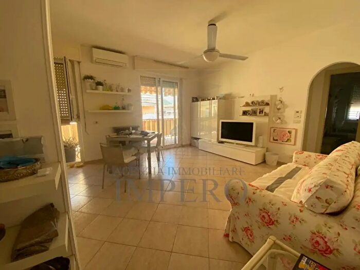 Appartamento bilocale in vendita in Passeggiata Trento E Trieste, Ventimiglia