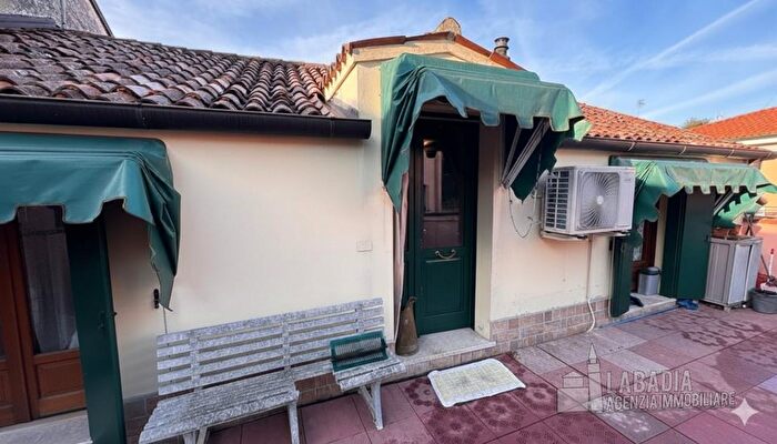 Appartamento quadrilocale in vendita in Via dEspagnac, Badia Polesine