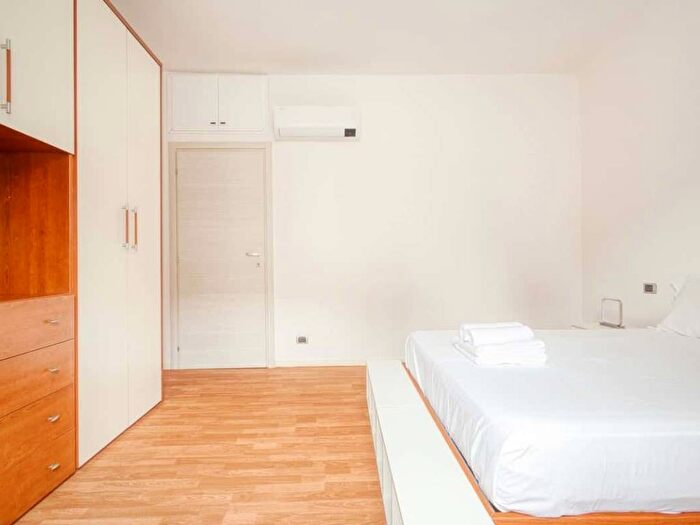 Appartamento bilocale in affitto in Via Saronno, Sempione, Milano