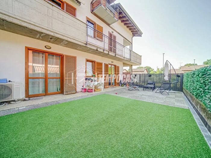 Appartamento bilocale in vendita in Via Pasteur, Borgo Ticino