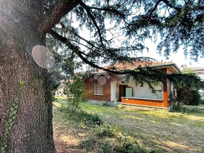 Casa trilocale in vendita in Via Grandi, Bregnano