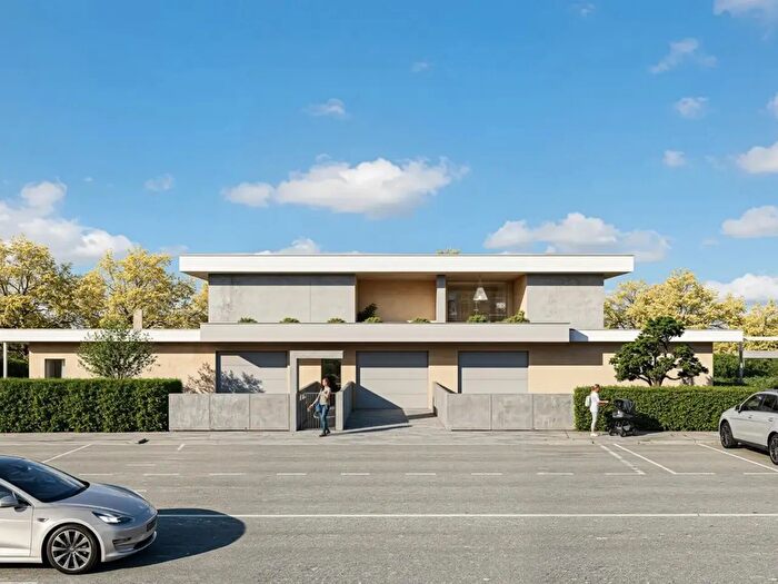 Appartamento quadrilocale in vendita in Via Mingotti, Castrezzato