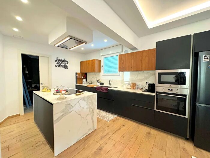 Appartamento con 6 locali in vendita in Nardo