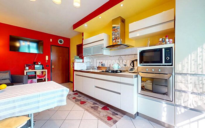 Case in Vendita e in Affitto - 3