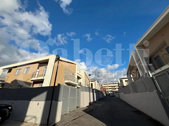 Casa quadrilocale in vendita in Via JKennedy, Marino