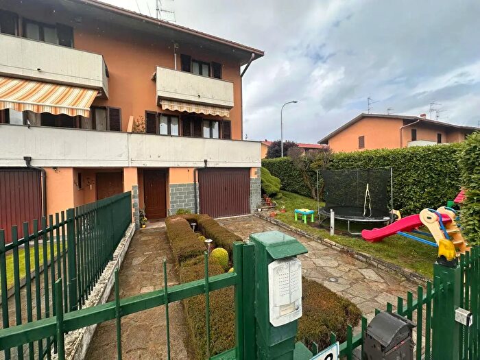 Case in Vendita e in Affitto - 2