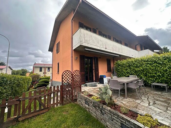 Casa quadrilocale in vendita in Via Sauro, Lurago DErba