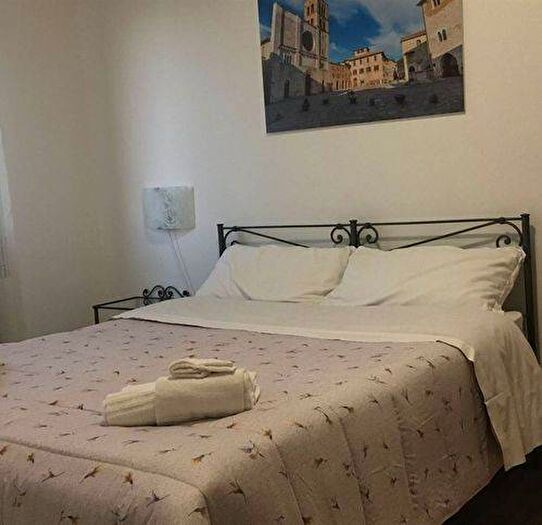 Appartamento quadrilocale in affitto in Via Guglielmo Oberdan, Centro Storico, Foligno