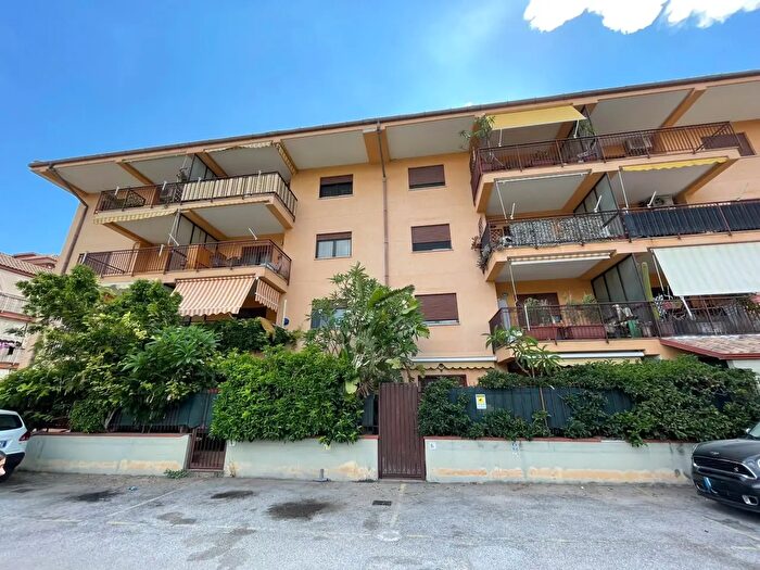 Appartamento trilocale in vendita in Fondo di Maggio b, Palermo